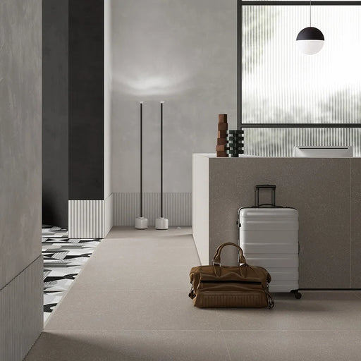 Ufficio con pavimenti e rivestimenti in gres porcellanato effetto cemento puntinato, formato 120x120 cm, colore grigio, One Base 00 di 41zero42