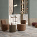 Bar moderno con pavimenti e rivestimenti in gres porcellanato effetto cementina contemporanea, formato 120x120 cm, colore avorio, azzurro, rosa e grigio, One Decoro 02 di 41zero42