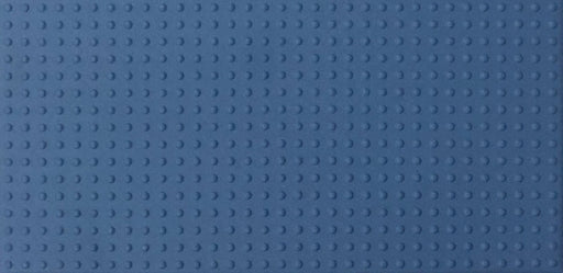 Dettaglio piastrella in gres porcellanato effetto tinta unita antiscivolo della collezione Elementi di Casalgrande, formato 12,5x25 cm, colore Mare