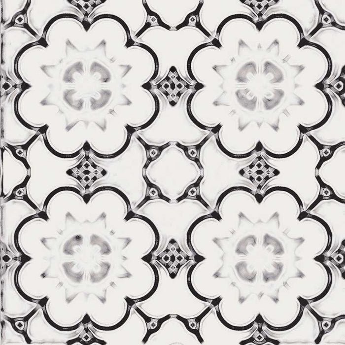 Dettaglio piastrella stile maiolica vietrese, collezione Maioliche di ceramiche Valsecchia colore mix black & white 15x15 