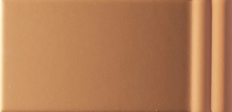 Dettaglio Piastrella da rivestimento in pasta bianca serie Mou di 41zero42, effetto mattoncino tridimensionale opaco, formato 6.2x12.5 cm, Colore Mix Matte Caramel