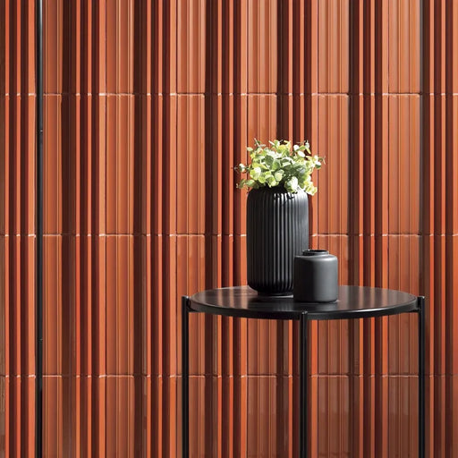 Ambientazione con Rivestimento KitKat  collezione Abacus di Settecento Ceramica, 3D Orange 7,5x30