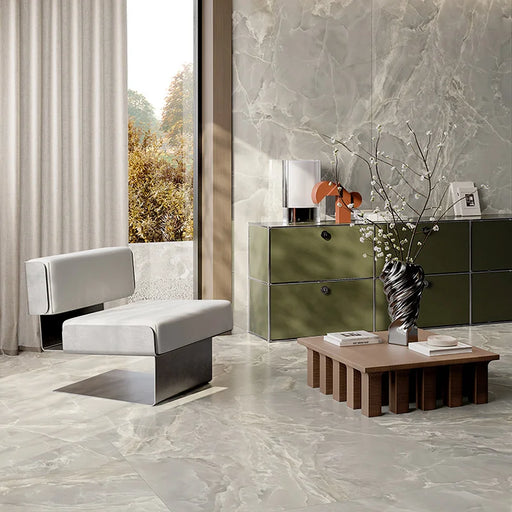 Dettaglio piastrella in gres porcellanato effetto marmo opaco della collezione Elegance di Ceramica Settecento, formato 120x120 cm, colore Pearl