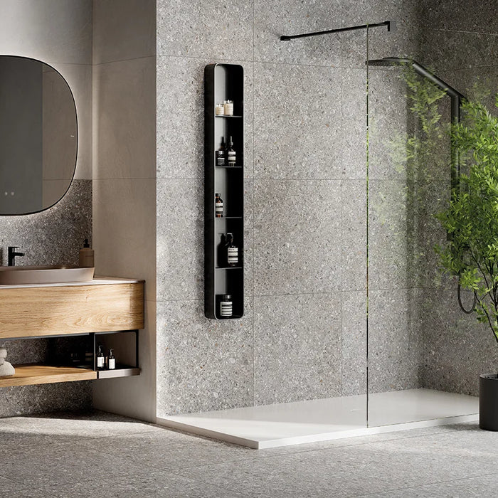 Bagno moderno con pavimento e rivestimento in gres porcellanato effetto marmetta della collezione Gravelux di Ceramica Rondine, formato 60x60 cm, colore Grey