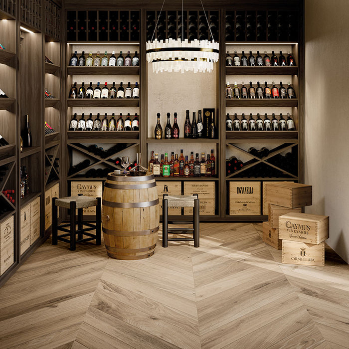 Dettaglio piastrella in gres porcellanato effetto legno a spina di pesce della collezione Chevron XL di Ceramica Rondine, formato 15x85, colore Timeless Ecrù