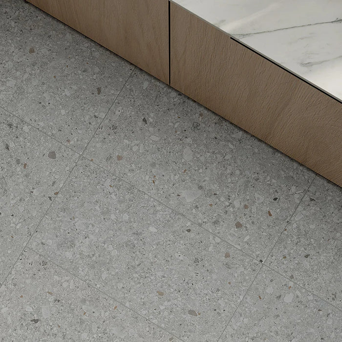 Dettaglio pavimento in gres porcellanato effetto marmetta della collezione Gravelux di Ceramica Rondine, formato 30x60 cm, colore White
