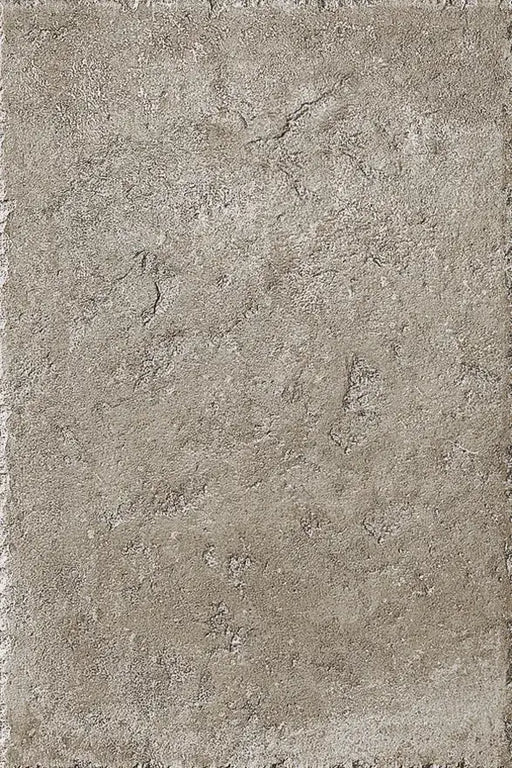 Dettaglio piastrella in gres porcellanato effetto pietra naturale anticata e vissuta, collezione Azteca di Settecento Ceramica, colore Bruno 32,7x49