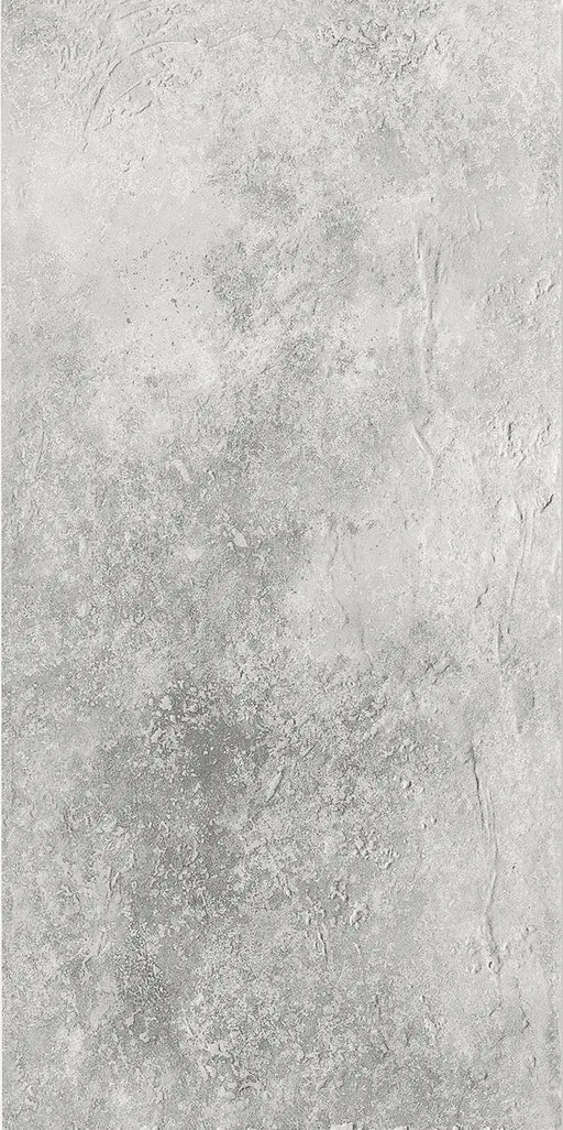 Dettaglio piastrella in gres porcellanato effetto pietra naturale anticata e vissuta, collezione Azteca di Settecento Ceramica, colore Grigio 49x98