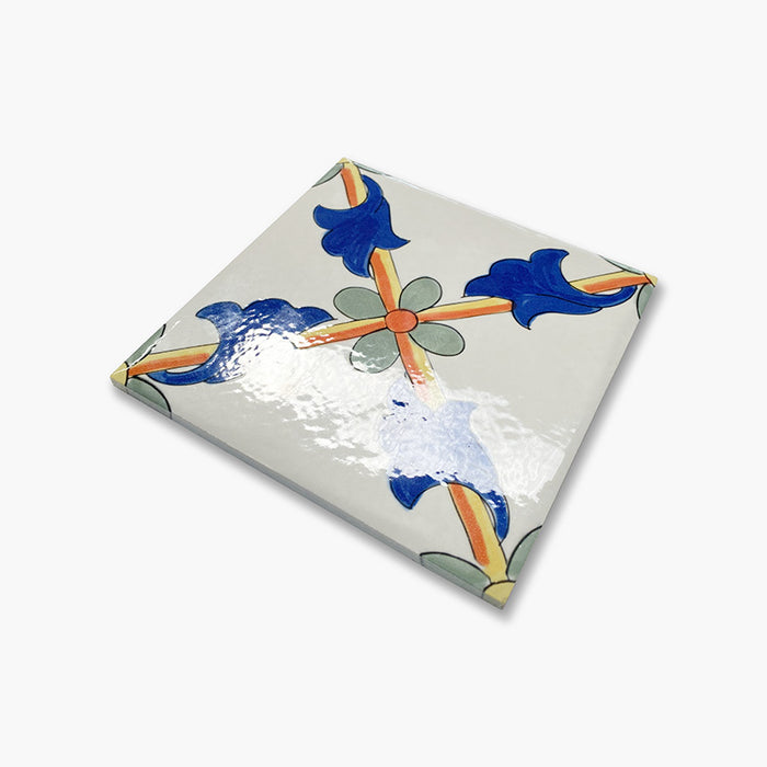 Foto piastrella per pavimento e rivestimento in gres porcellanato effetto cementina vietrese. Collezione Amalfi di Ceramica Valsecchia, formato 15x15, 9