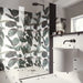Bagno moderno con doccia walk in e rivestimento in gres ultrasottile effetto carta da parati, opaco, della collezione Paper41 Pro di 41zero42, 50x100 cm, Decoro natural Olivia