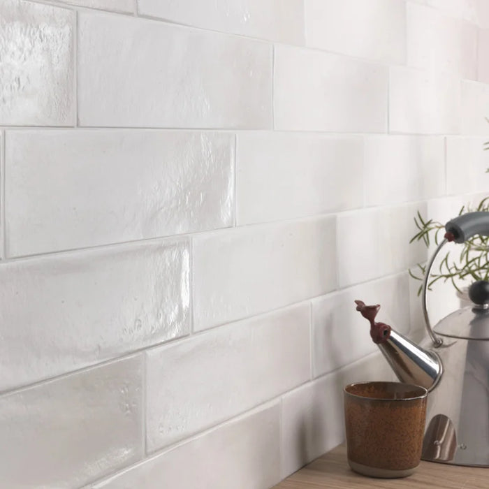 Dettaglio piastrella per rivestimento in gres porcellanato effetto mattoncino Semilucido 7,5x30 cm della collezione Allure, colore Cotton di Ceramica Settecento