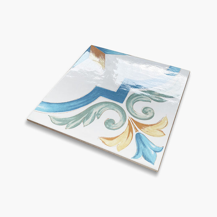 Foto Piastrella da pavimento e rivestimento in gres porcellanato serie Antiche Reggiole Napoletane di Savoia Italia, Decorazione maiolica Santa Chiara 34x34