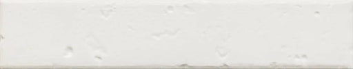 Dettaglio piastrella per rivestimento in gres porcellanato effetto mattoncino rustico opaco 4,5x23 cm della collezione Antique, colore White di Ceramica Settecento