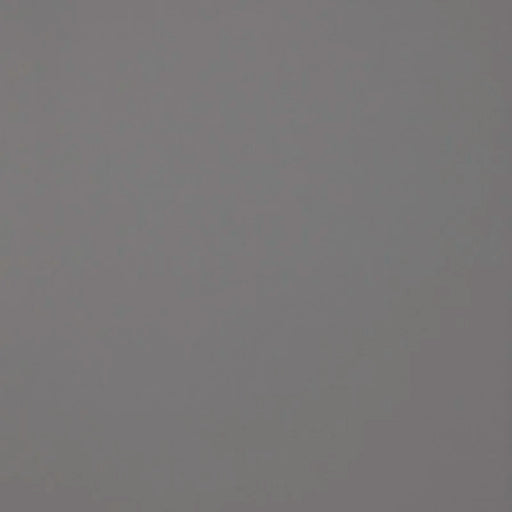 Dettaglio piastrella per pavimento in gres porcellanato effetto resina tinta unita della collezione Architecture di Casalgrande, formato 30x30 rettficato, colore Medium Grey