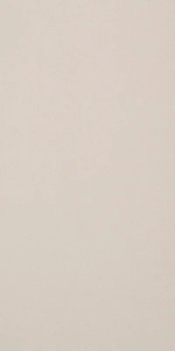 Dettaglio piastrella per pavimento in gres porcellanato effetto resina tinta unita della collezione Architecture di Casalgrande, formato 60x120 rettficato, colore Dark Ivory