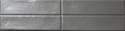 Dettaglio piastrella per rivestimento in gres porcellanato effetto mattoncino opaco 7,5x30 cm della collezione Artifact, colore Volcan di Ceramica Settecento