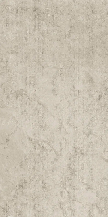 Dettaglio piastrella in gres porcellanato effetto pietra della collezione Artifact di Settecento Ceramica, colore Ash 60x120