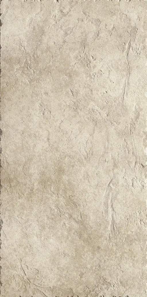 Dettaglio piastrella in gres porcellanato effetto pietra naturale anticata e vissuta, collezione Azteca di Settecento Ceramica, colore Avorio 49x98