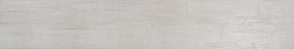 Dettaglio piastrella per pavimento e rivestimento in gres porcellanato effetto legno 20x120 cm della collezione Bamboo, colore White di Ceramica Settecento