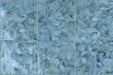 Dettaglio piastrelle per pavimento e rivestimento in gres porcellanato effetto fondale marino. Collezione Swimming Sea di Ceramica Valsecchia, formato 15x30, Bay Sky
