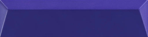 Piastrella ceramica pasta bianca Beat Swing Ultramarine 5x20 Eccentrico, effetto mattoncino a rilievo opaco.