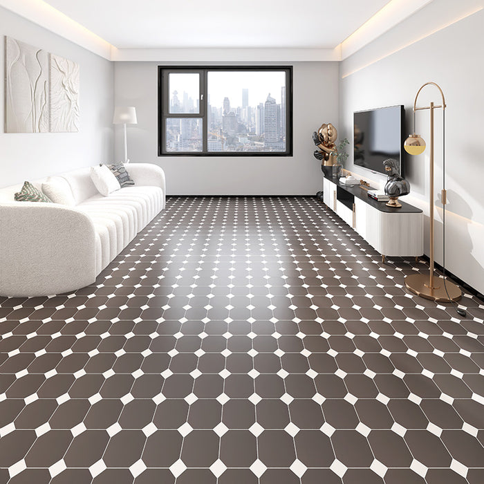 Salotto moderno minimal con pavimento in gres ottagonale con tozzetto bianco della collezione Imperiale di Self Style by Keradom, formato 15x15 colore Nero