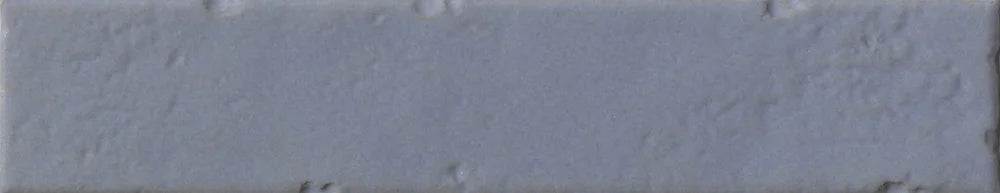 Dettaglio piastrella per rivestimento in gres porcellanato effetto mattoncino rustico Lucido 4,5x23 cm della collezione Brickart, colore Lagoon di Ceramica Settecento