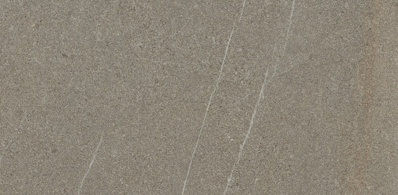 Dettaglio Piastrella PER PAVIMENTI in gres porcellanato effetto pietra e cemento della serie City life di Idea Ceramica, Colore LONDON formato 30X60 GRIP R11 PER PAVIMENTI ESTRENI