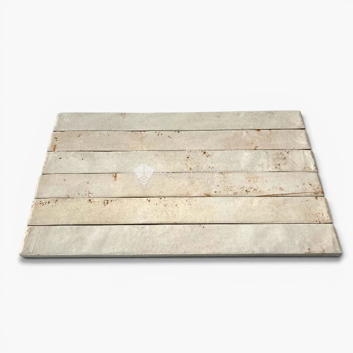 Foto piastrelle per pavimento e rivestimento in gres porcellanato effetto mattoncino lucido 4.8x45 cm della collezione Colors Brick, colore Ivory di Ceramica Rondine