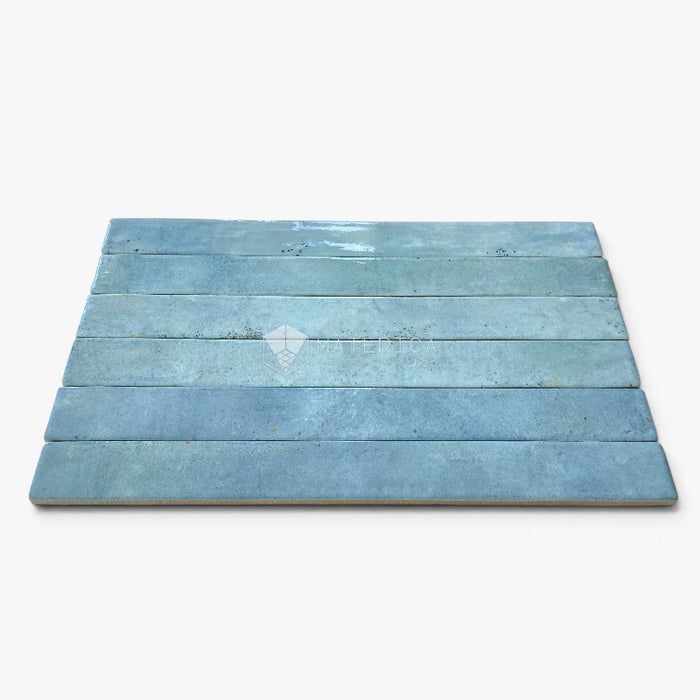 Foto piastrelle per pavimento e rivestimento in gres porcellanato effetto mattoncino lucido 4.8x45 cm della collezione Colors Brick, colore Sky di Ceramica Rondine