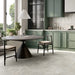 Cucina verde moderna con pavimento in gres porcellanato effetto pietra e marmo della collezione Crust di Ceramica Rondine, formato 60x60 cm, colore White