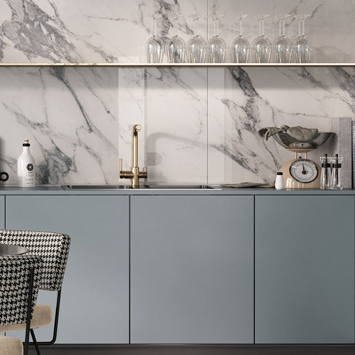 Dettaglio piastrella in gres porcellanato effetto marmo Lucido della collezione Canova di Ceramica Rondine, formato 30x60, colore Arabescato