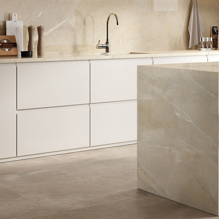 Piastrelle in gres porcellanato effetto marmo lucido della collezione Canova di Ceramica Rondine, formato 120x120, colore Limestone