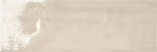 Dettaglio piastrella per rivestimento in ceramica effetto fatto a a mano lucido 15x45 cm della collezione Chelsea, colore Caramel di Ceramica Settecento