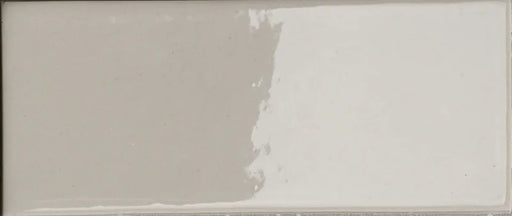 Dettaglio Piastrella da rivestimento in gres serie Cosmo di 41zero42, effetto mattoncino lucido, formato 6x15 cm, Colore Brick Lux Grigio