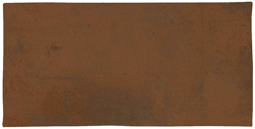 Dettaglio piastrella in gres porcellanato effetto cotto italiano della collezione Cotto di Keradom, formato 12.5x25 colore Rosso