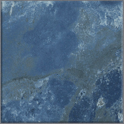 Dettaglio piastrella per pavimento e rivestimento in gres porcellanato effetto pietra spaziale. Collezione Swimming Pool di Ceramica Valsecchia, formato 15x15, Crystal Blue