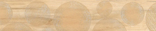 Piastrella per pavimento e rivestimento in gres porcellanato effetto legno naturale dal carattere rustico della collezione Daring di Ceramica Rondine, formato 24x120 cm, colore Infinity Honey