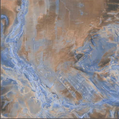 Dettaglio piastrella per pavimento e rivestimento in gres porcellanato effetto pietra spaziale. Collezione Swimming Pool di Ceramica Valsecchia, formato 15x15, Deep Blue