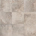 Dettaglio piastrella in gres porcellanato effetto pietra naturale della Collezione Des Alpes di Ceramica Settecento, colore Beige 47,8x47,8