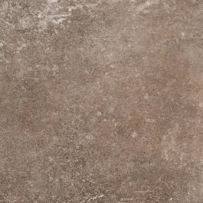 Dettaglio piastrella in gres porcellanato effetto pietra naturale della Collezione Des Alpes di Ceramica Settecento, colore Naturale 47,8x47,8