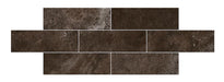 Dettaglio piastrella in gres porcellanato effetto pietra naturale della Collezione Des Alpes di Ceramica Settecento, colore Bruno 7.7x23.6