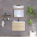 Questa composizione bagno cattura l'attenzione con il suo mobile sospeso con la finitura cannettata verticale che contraddistingue la serie Atena. Il top con lavabo integrato in ceramica bianca lucida si abbina a tutte le finiture e dona luminosità. Completano il look uno specchio rettangolare con lampada superiore a Led e due mensole a parete nere, creando un ambiente moderno, elegante e funzionale