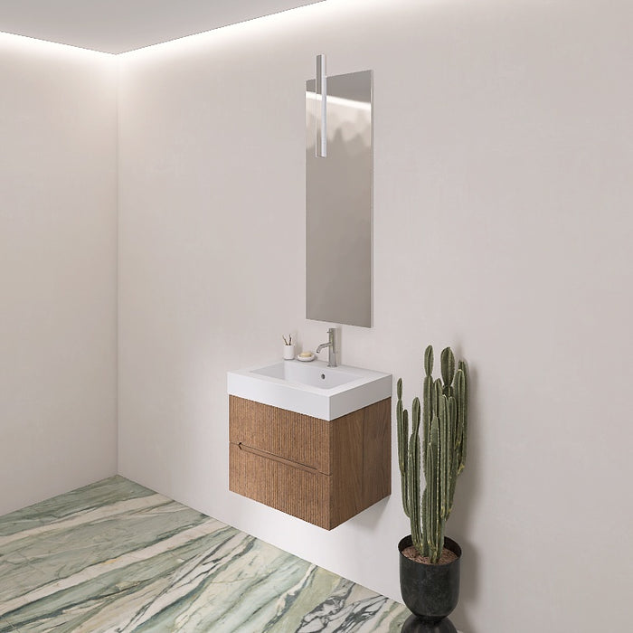 La composizione comprende una base sospesa di piccole dimensioni. La consolle con lavabo integrato in mineralmarmo si abbina a tutte le finiture. Specchio rettangolare slanciato con lampada superiore a Led bifacciale. Disponibile nelle finiture: Tortora Opaco, Bianco opaco, Verde opaco, rovere e noce.