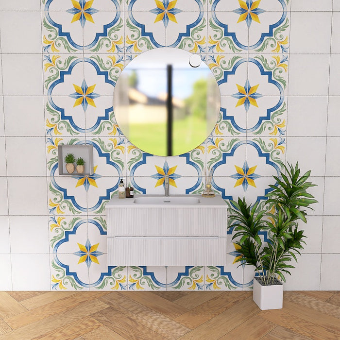 La composizione comprende una base sospesa di piccole dimensioni. La consolle con lavabo integrato in mineralmarmo si abbina a tutte le finiture. Specchio circolare slanciato . Disponibile nelle finiture: Tortora Opaco, Bianco opaco, Verde opaco, rovere e noce.