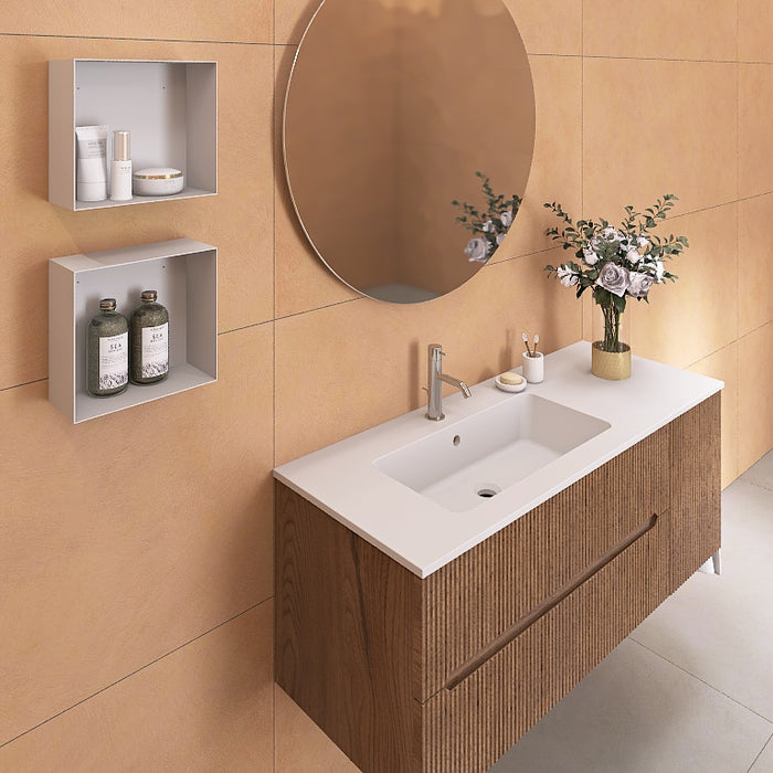 La composizione comprende una base sospesa di medie dimensioni. La consolle con lavabo integrato in mineralmarmo si abbina a tutte le finiture. Specchio circolare . Disponibile nelle finiture: Tortora Opaco, Bianco opaco, Verde opaco, rovere e noce.