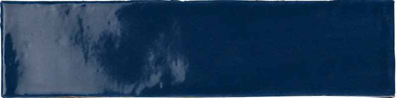 Piastrella ceramica pasta bianca Linea Prussia 7.5x30 Eccentrico, effetto mattoncino lucido.