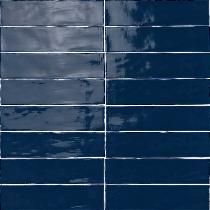 Piastrella ceramica pasta bianca Linea Prussia 7.5x30 Eccentrico, effetto mattoncino lucido.