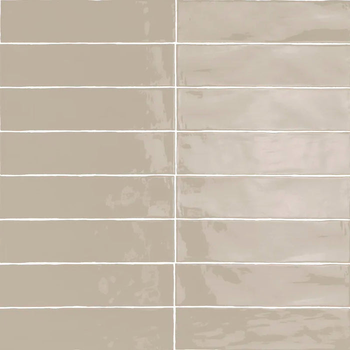 Piastrella ceramica pasta bianca Linea Beige 7.5x30 Eccentrico, effetto mattoncino lucido.