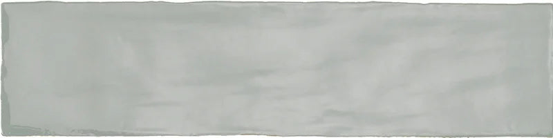 Piastrella ceramica pasta bianca Linea Verde Menta 7.5x30 Eccentrico, effetto mattoncino lucido.